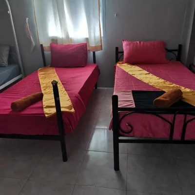 Twin Room with Shared Bathroom — Haadrin Village near the pier